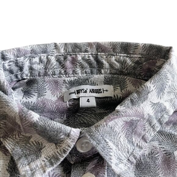 Boys and Arrows Gray Feather Print Short Sleeve Button Up Shirt Size 4 - Picture 2 of 5